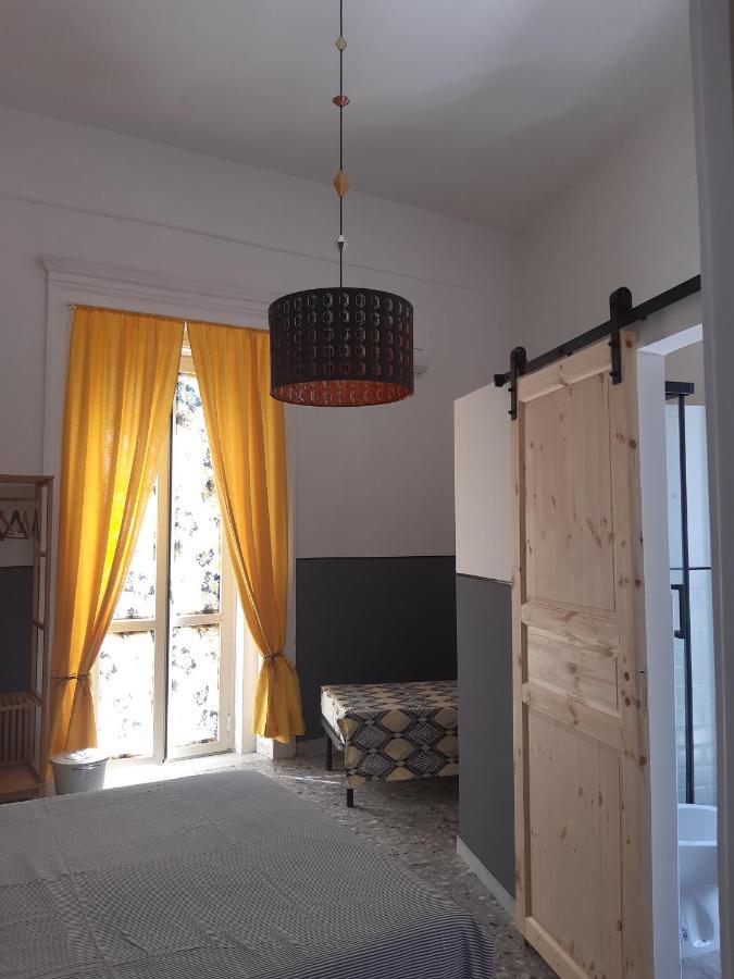 Carafe'&Caraspe' Bed & Breakfast Napoli Bagian luar foto